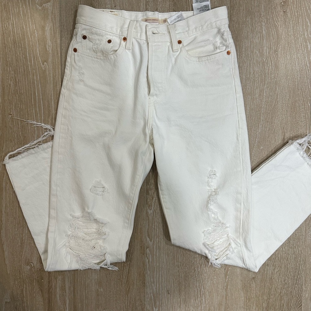 Levi’s white jeans, size 27